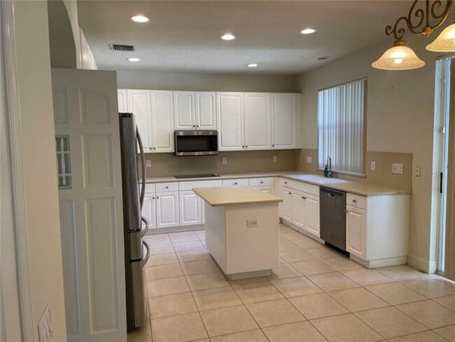 Photo - 10225 NW 60th Pl