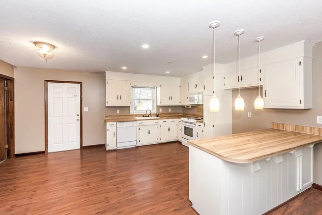 Photo - 5400 Beam Lake Dr