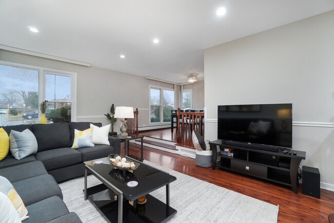 Photo - 7069 N Crawford Ave Unidad ID1285041P