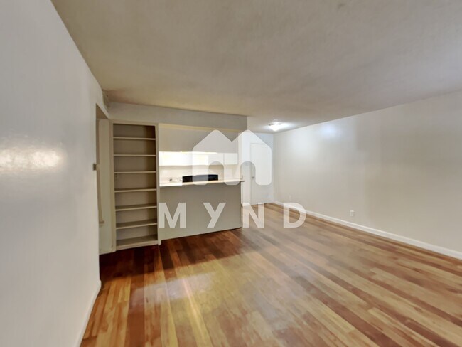 Photo - 613 W San Antonio St Unit 105 Unidad 105