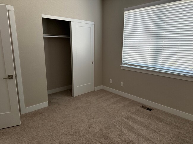 Photo - 837 Cherokee Dr