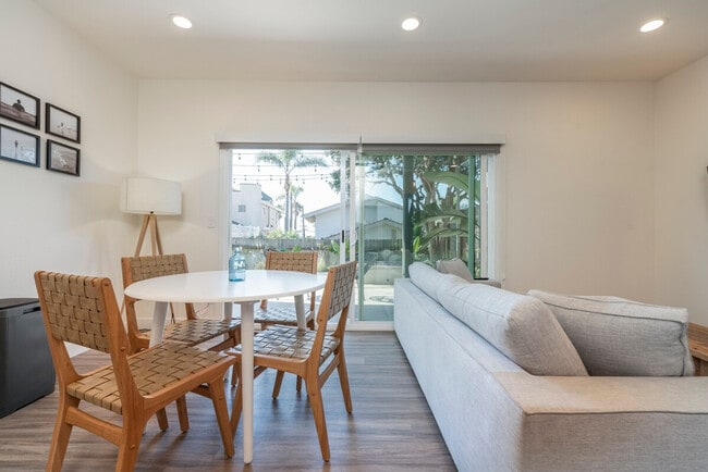 Photo - 1496 Neptune Ave Unidad ID1058550P