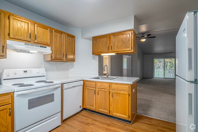 2BD, 2BA - 1050SF