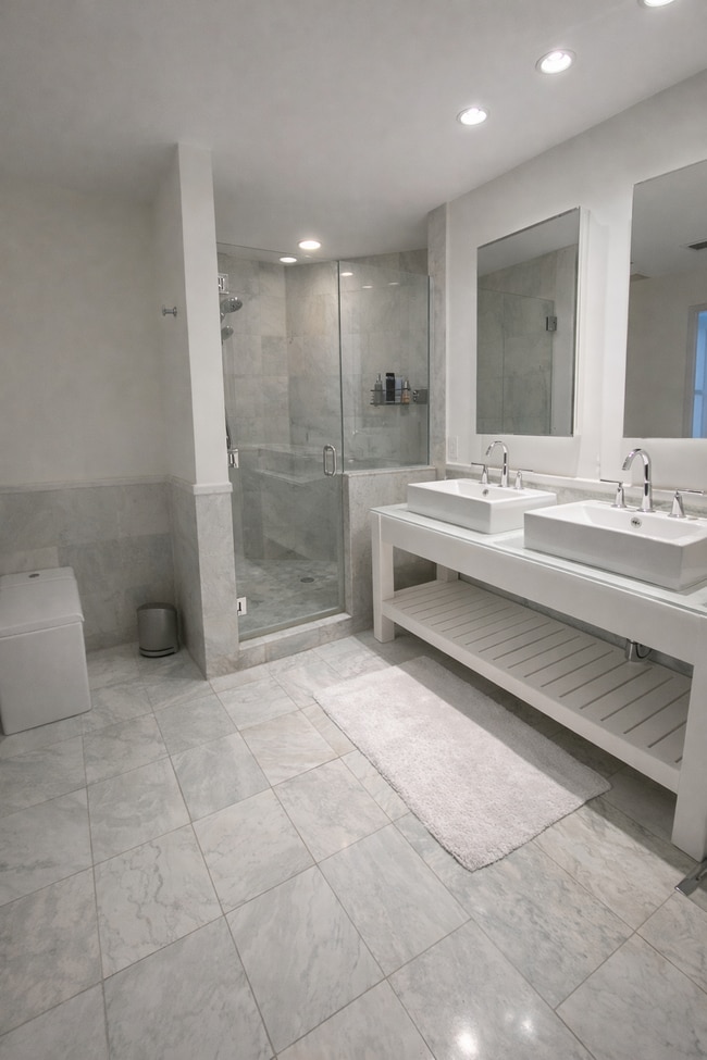 Photo - 1060 Brickell Ave Unit 1417
