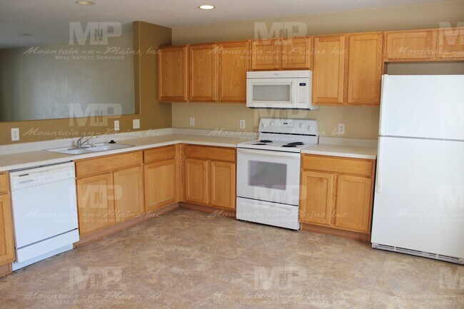 Photo - 303 Plowman Ct