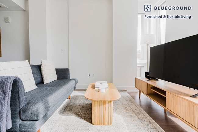 Photo - 1772 Church St NW Unidad SI FL4-ID1052