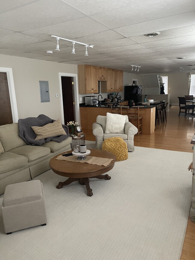 Photo - 8 N Main St Unit 2nd Fl