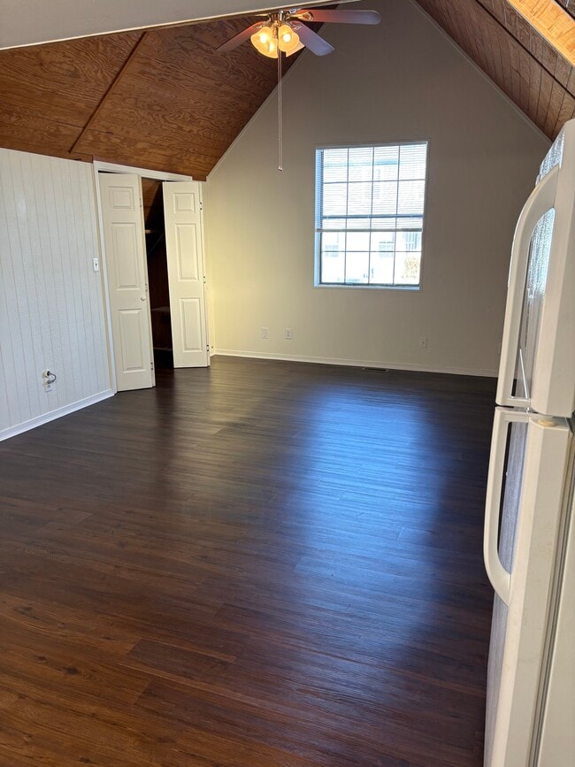 Wide open living/sleeping area, natural light - 4701 Illinois Ave Unit 4701B Illinois Ave