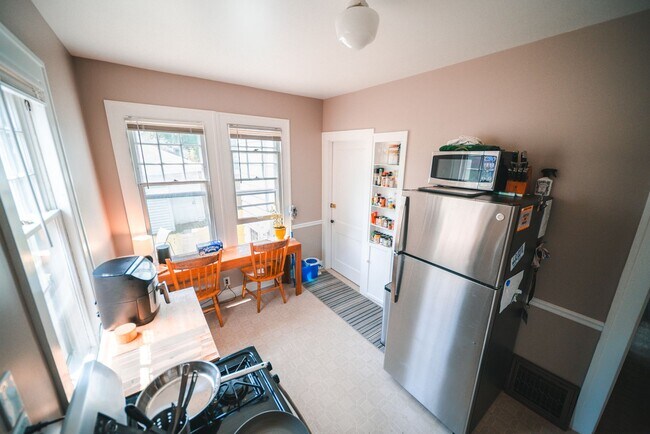 Photo - 3043-3045 N Bartlett Ave Unit 3043 N Bartlett Ave