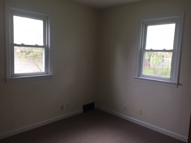 Photo - 805 Dingman St