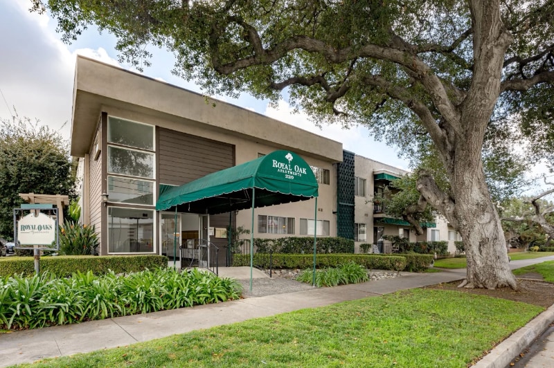 Photo - 220 E Live Oak St Unidad 20