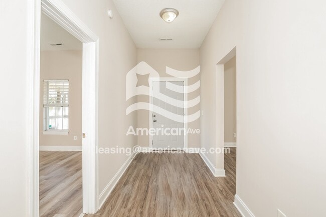 Photo - 804 S Elm St