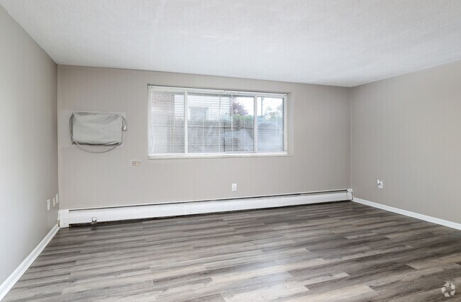 2BR, 1BA - 850SF - Living Room