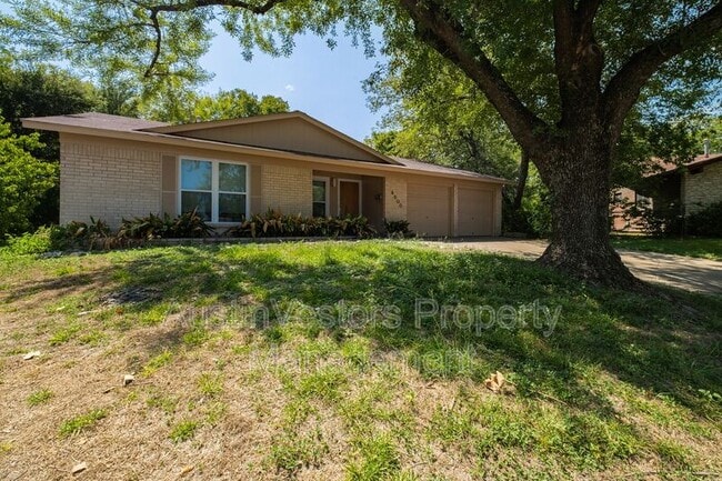 Photo - 8600 Clarewood Cir