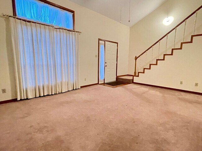 Photo - 3 Bed 2 Bath Duplex in Ruston