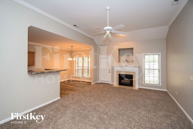 Photo - 939 Meriweather Dr