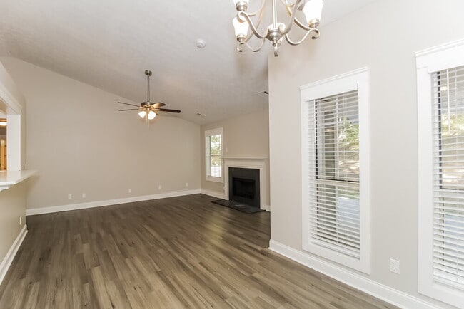 Photo - 2735 Country Creek Way NW