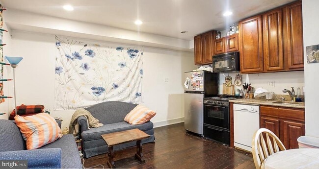 Building Photo - 1902 N 17th St Unit B