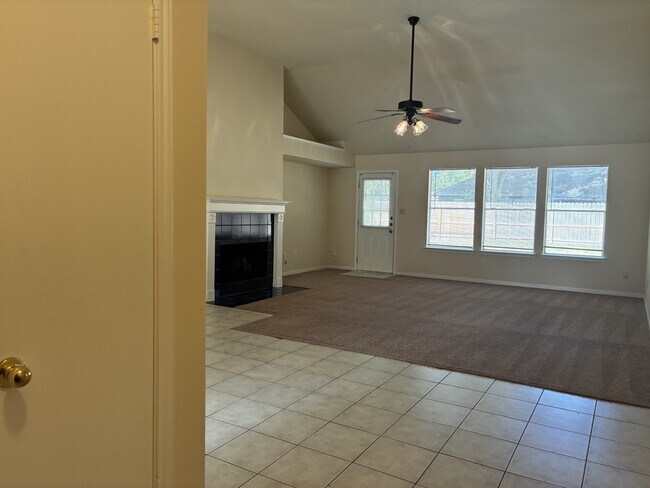11607 Lennington Ln