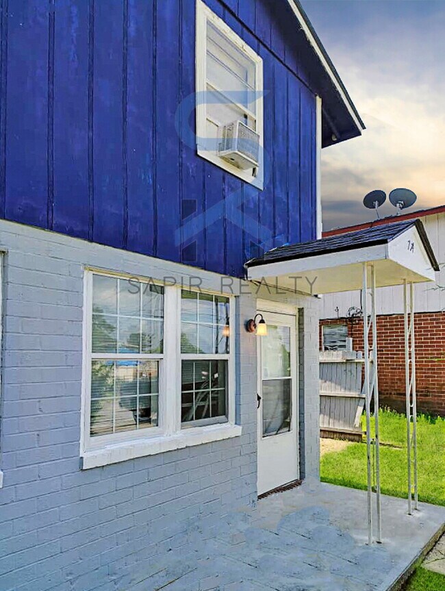 Photo - Move in before November 30th and choose your reward: a $250 Amazon Gift Card or a 55 Smart TV! Unit B