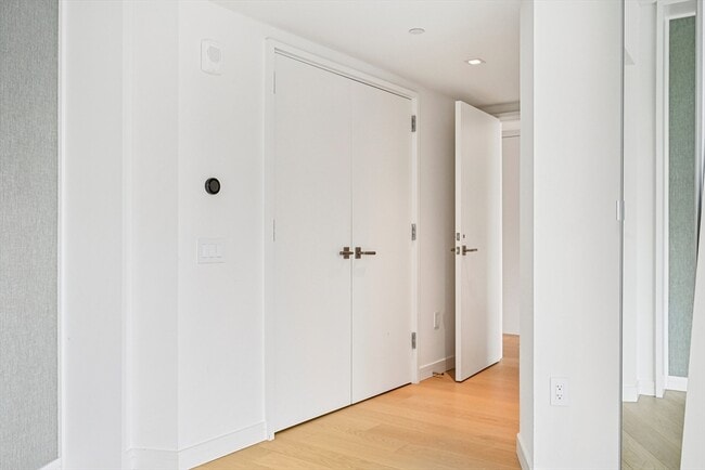 Photo - 150 Seaport Blvd Unit 6F