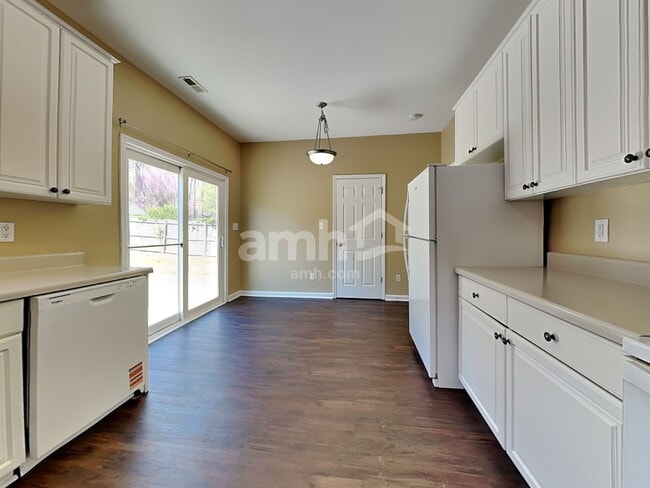 Photo - 204 Ber Creek Dr