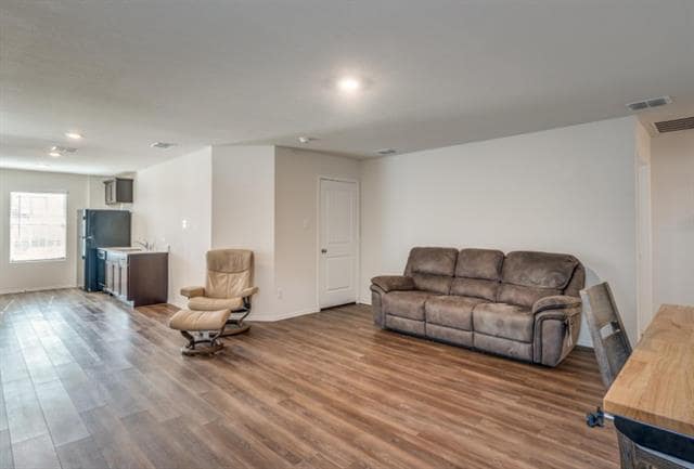 Photo - 718 Trestle Dr