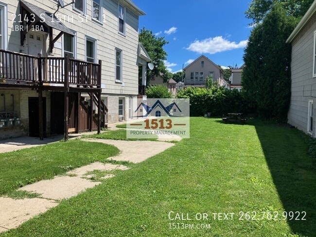 Building Photo - 2143 S 15th St Unit 1
