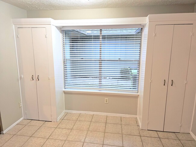 Photo - 2503 Brookford Dr