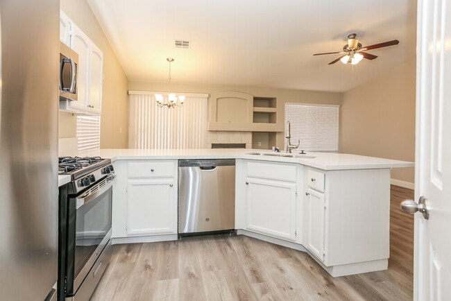 Photo - 3705 Iverson Ln