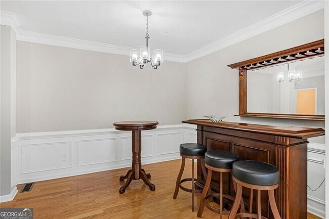 Photo - 132 Wetherbrooke Ln