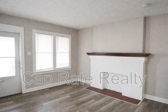 Photo - 1111 E 22nd Ave