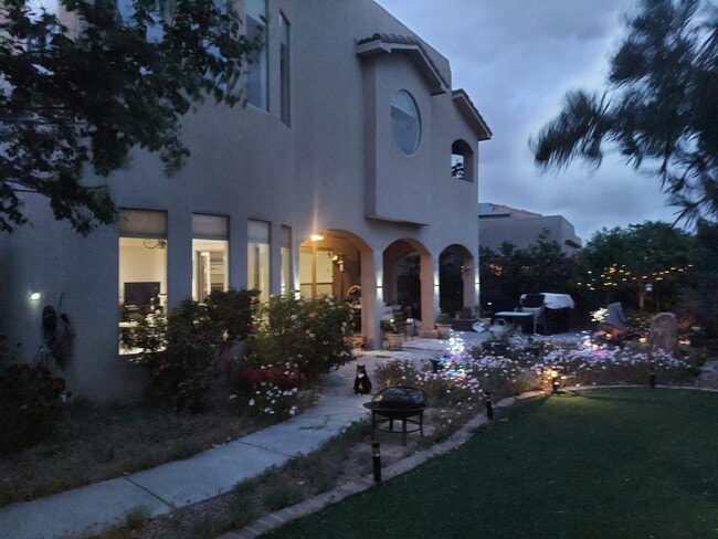 1124 San Augustin Dr