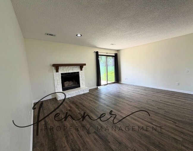 Photo - 18811 Lexington Rd
