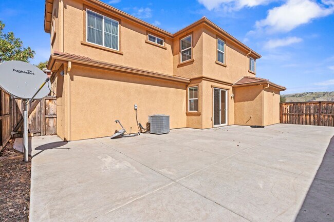 20833 Grapevine Dr