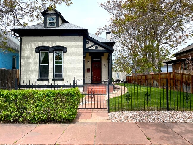 Building Photo - 2953 Stout St
