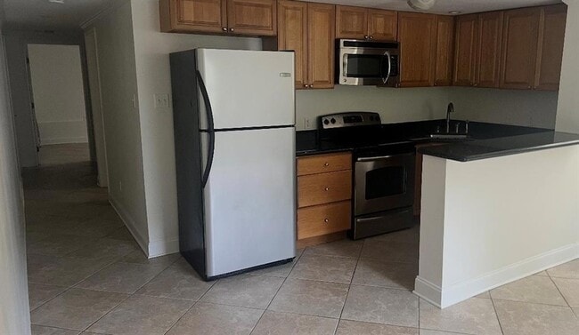 6800 Louis XIV St Unit B
