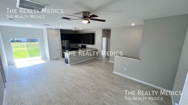 Photo - 3299 Bowline Ave