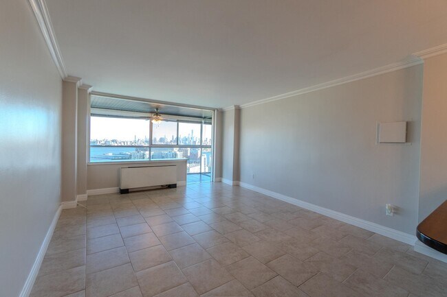 Photo - 380 Mountain Rd Unit 508