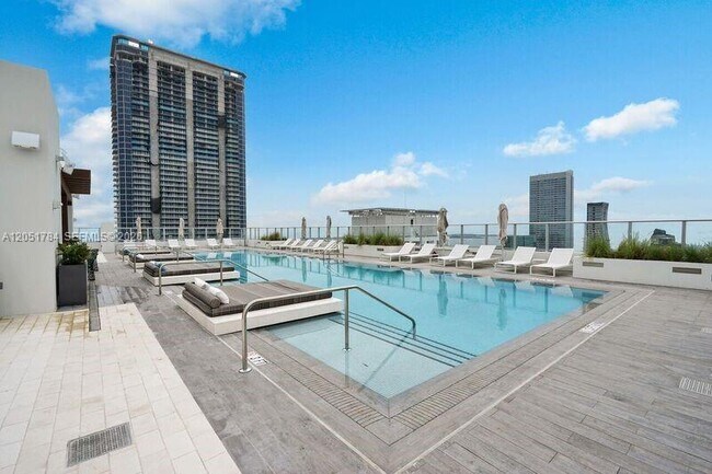 Photo - 1010 Brickell Ave Unit 1403
