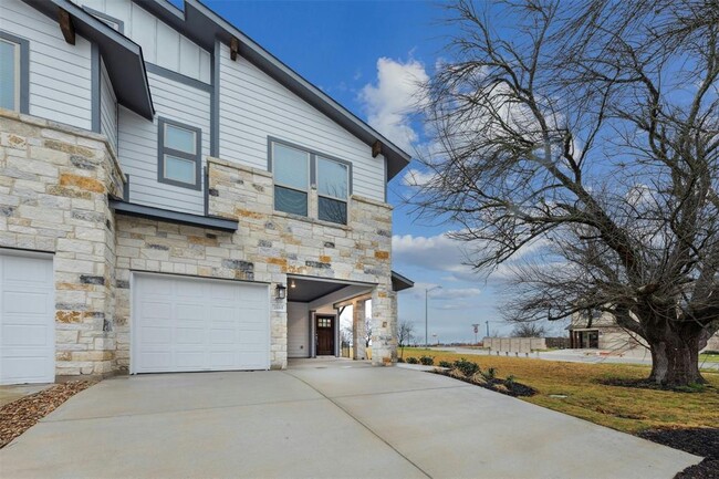 Photo - 20604 Haygrazer Wy Townhome