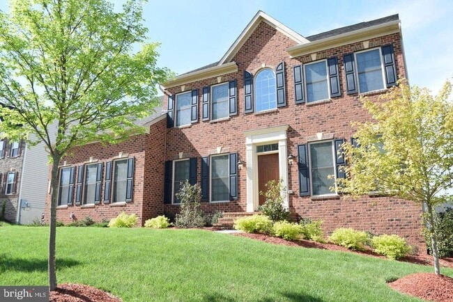 Building Photo - 42159 Tecumseh Hills Dr Rental