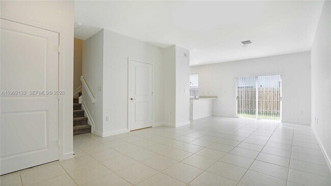 Photo - 2676 SE 12th St