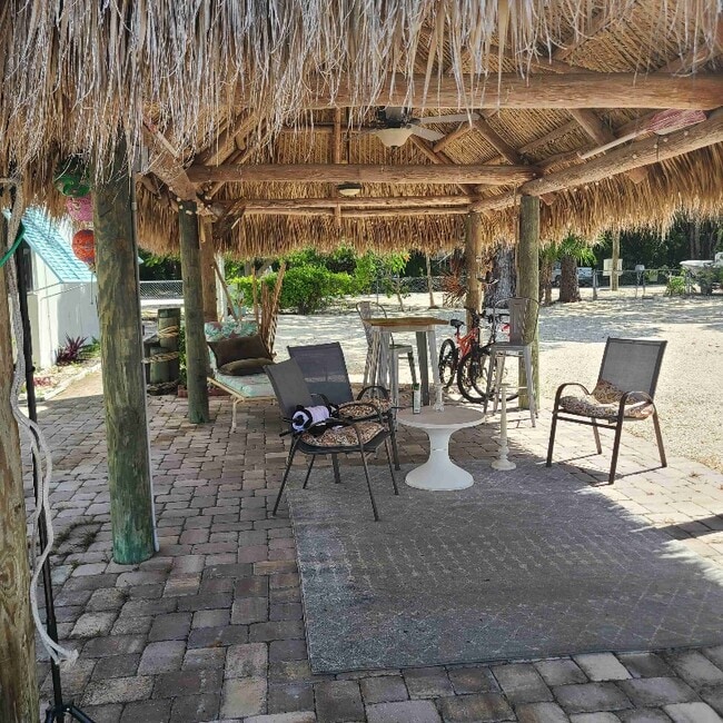 Photo - 127 Monroe Dr Unidad # 3