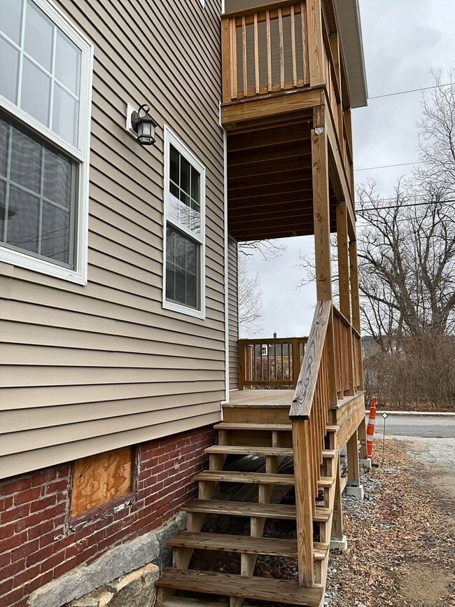 Photo - 90 Elm St Unit 1