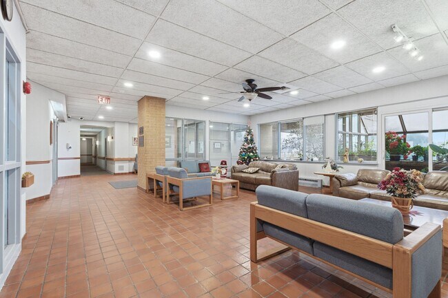 Photo - Gorgeous Renovated Unit For Seniors in Prime Location Unit 312