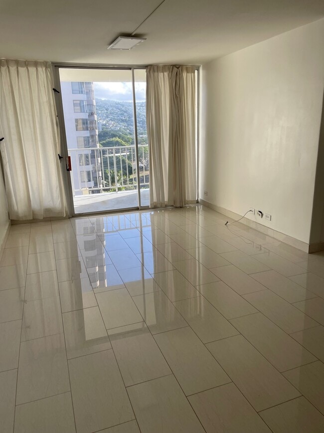 Photo - 2714 Kahoaloha Ln Unit 1402