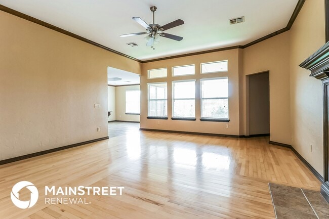 Photo - 504 NW 174th St