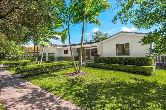 Photo - 920 Paradiso Ave