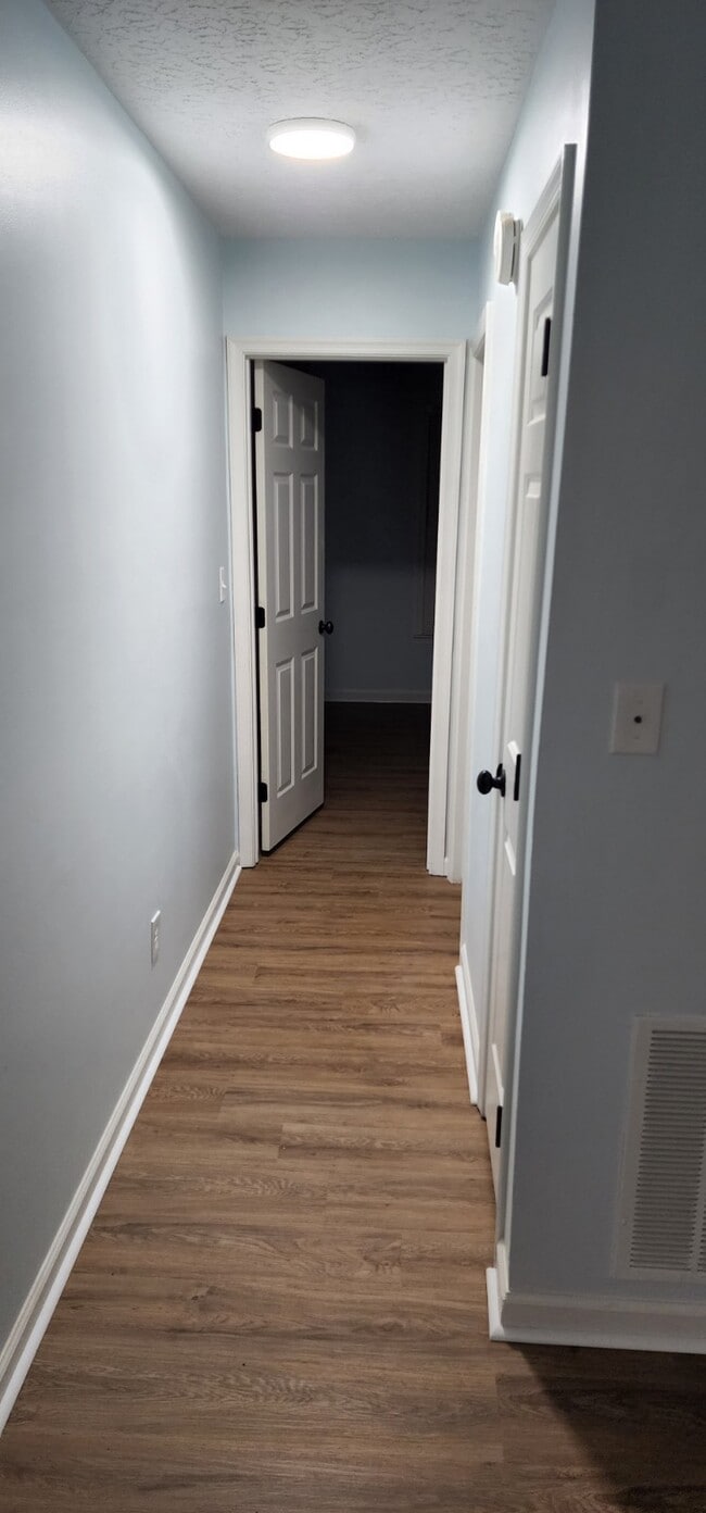 Photo - 104 Millwheel Ct